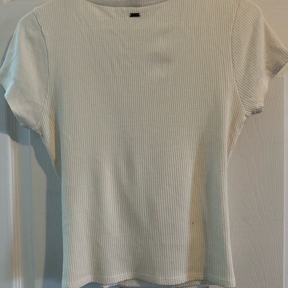 "Sporty & Sexy: The Neil Women's Top" - Picture 3 of 3